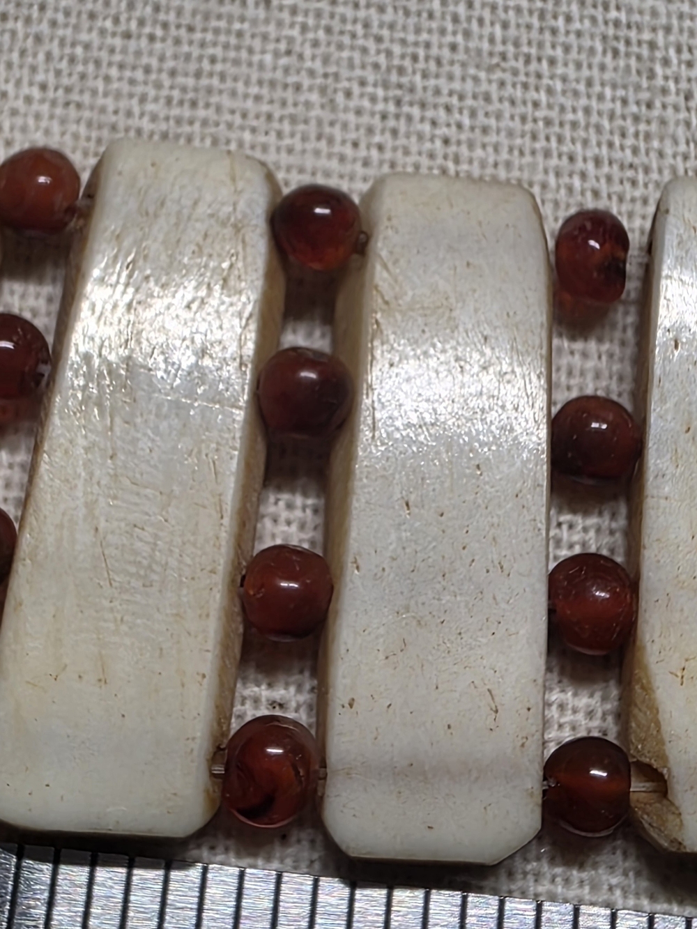 Carved Ivory-Tone and Carnelian Bead Stretch Bracelet Set - Picture 5 of 7